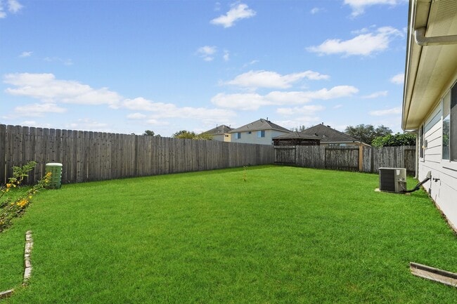 Building Photo - 17202 Hawks Landing Dr