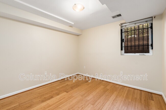 Building Photo - 1713 Euclid St NW