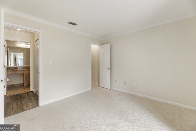 Building Photo - 210 Granville Ct
