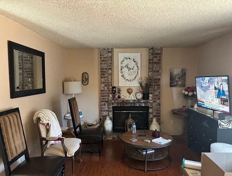 Building Photo - 615 Cutting Way