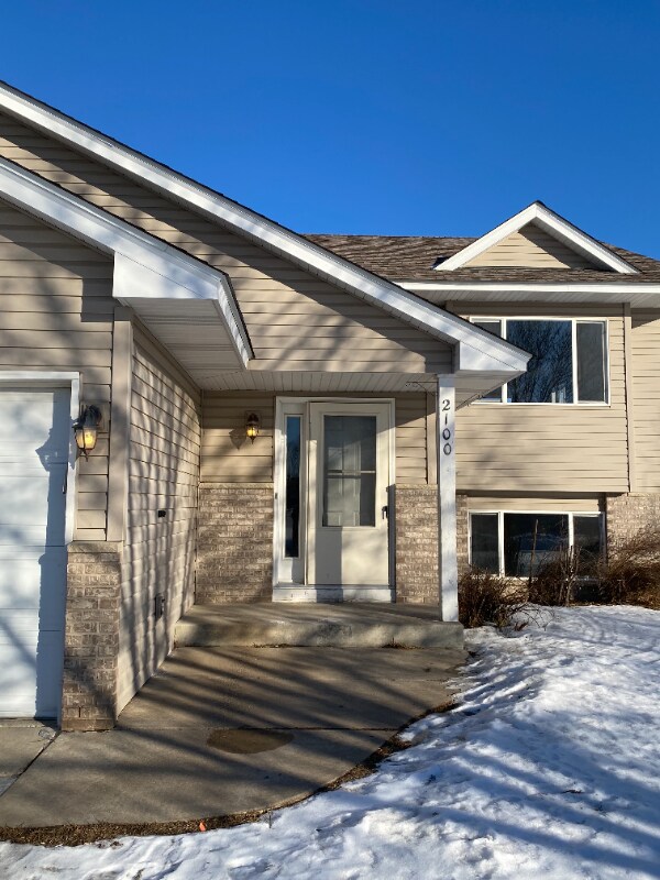 Building Photo - 2100 Bridgewater Blvd S