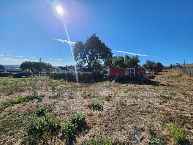 Building Photo - 3191 Eastman Ln