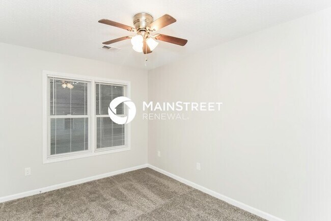 Building Photo - 4 Bedroom Pet-Friendly Home in FAIRBURN, G...