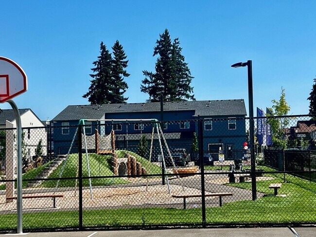 Building Photo - Free rent offered Beautiful New Smart Home...