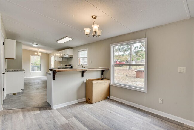 Building Photo - 1261 Lone Oak Ct