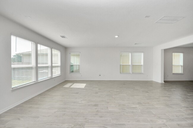 Building Photo - 17310 Rock Willow Ln