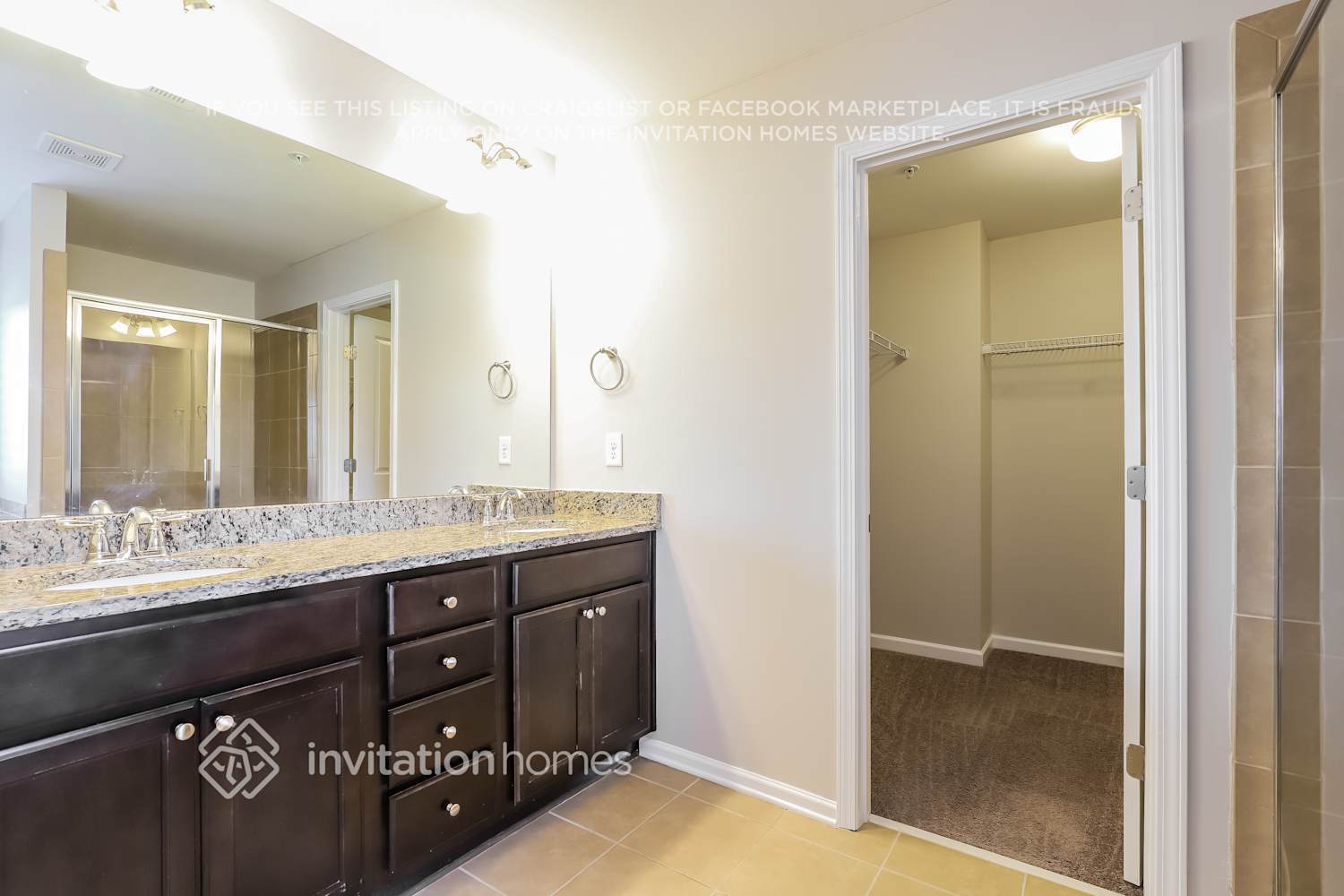 Building Photo - 3552 Village Enclave Ln