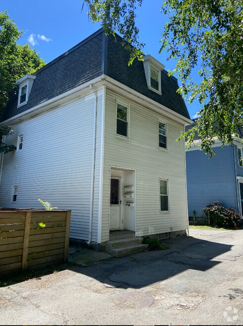 Building Photo - 4 Harvard Pl