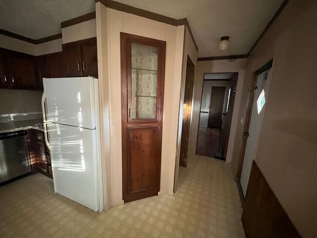 Building Photo - 714 Cranbrook Dr