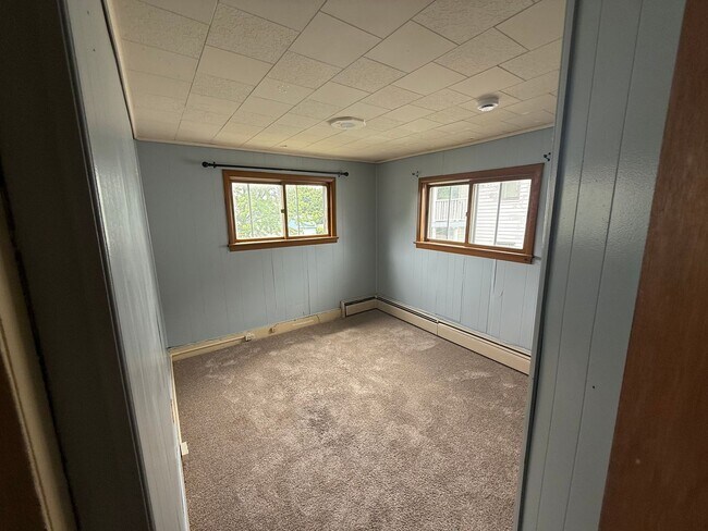Building Photo - House in 1570 Brick Ave, Scranton