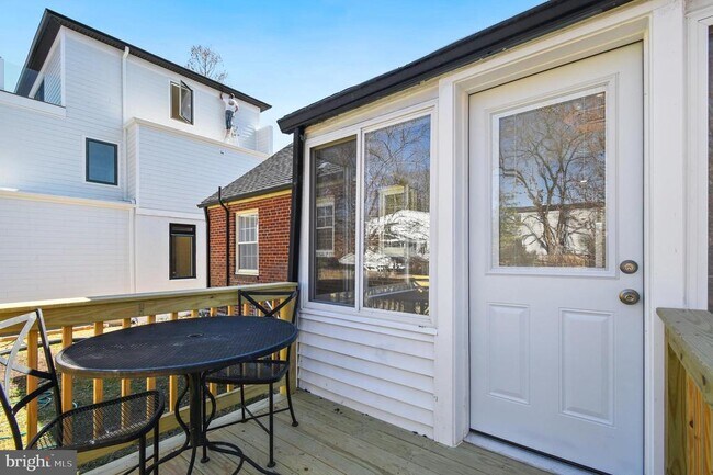 Building Photo - 5713 5th St S