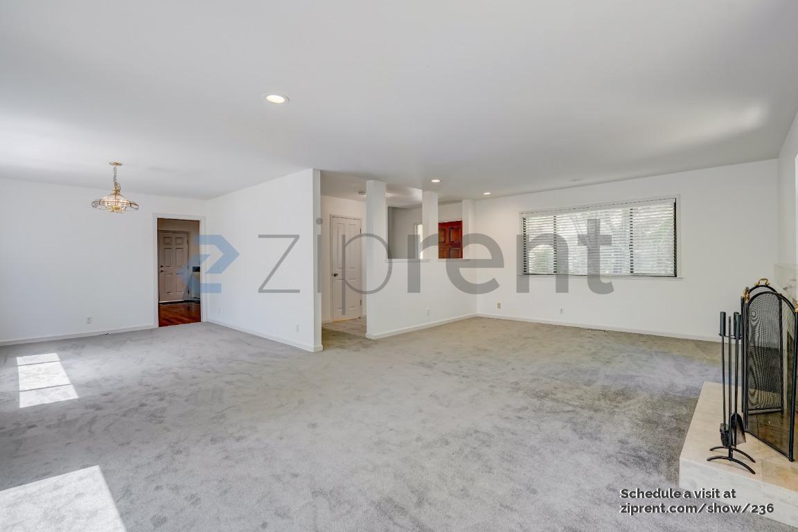 Building Photo - 8 Balra Dr