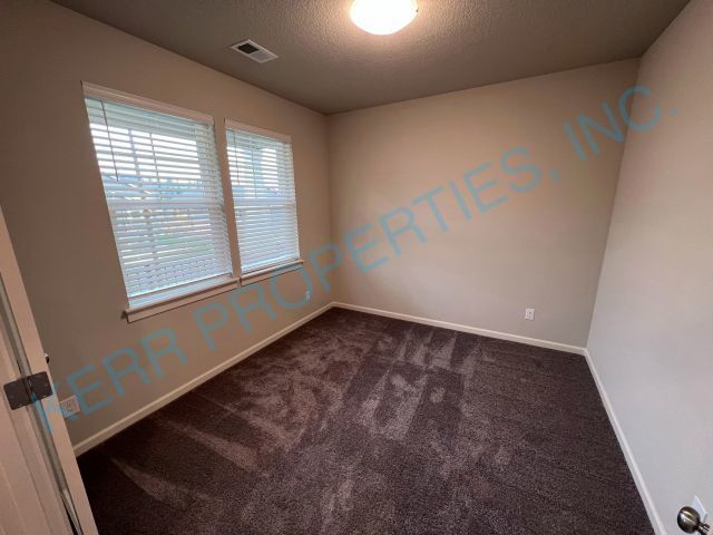 Building Photo - 37343 Sockeye St