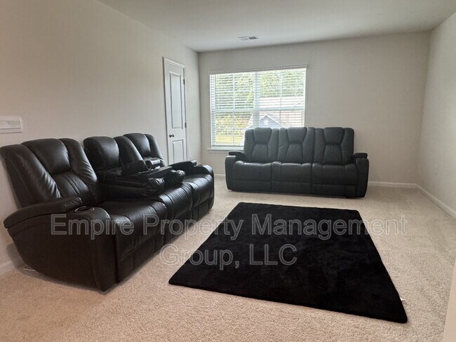 Building Photo - 261 Carrington Dr