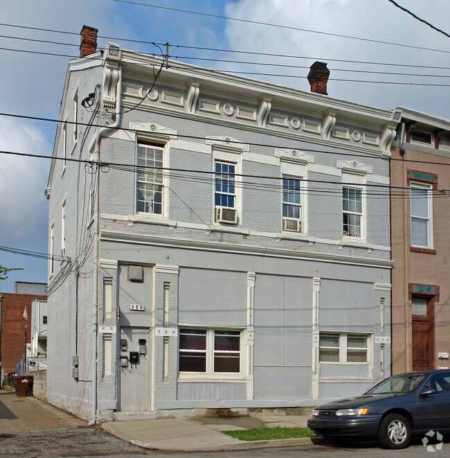 Primary Photo - 940 Central Ave