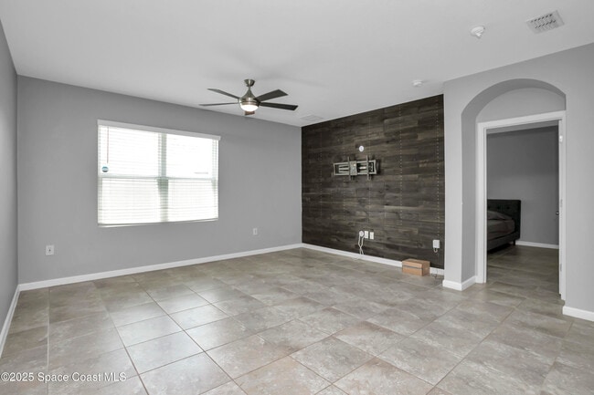 Building Photo - 975 Newton Cir