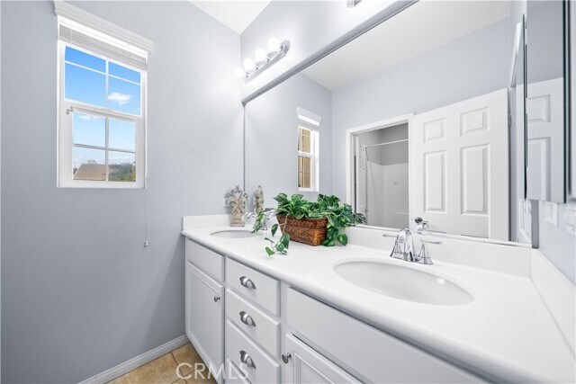 Building Photo - 46239 Lone Pine Dr