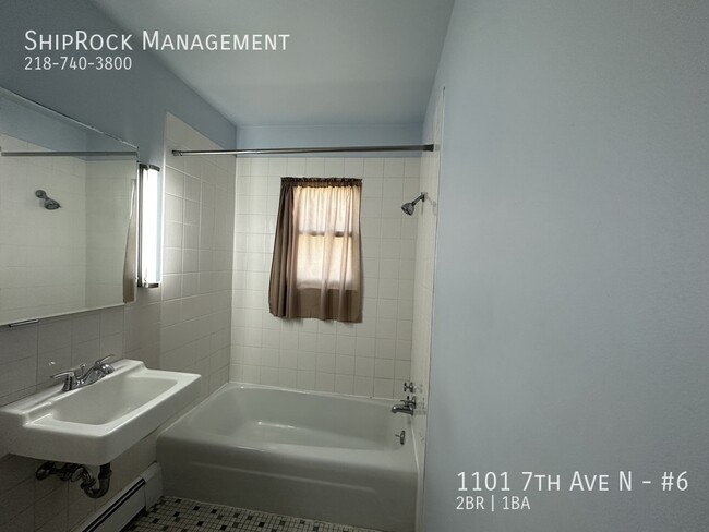 Building Photo - 1101 7th Ave W