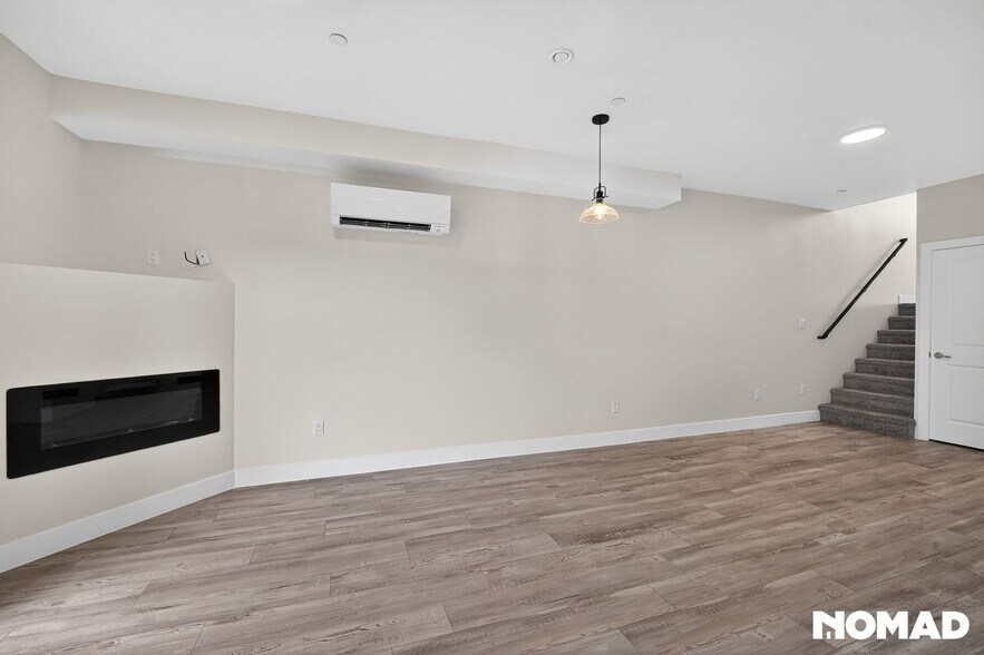 Building Photo - 3582 W 66th Ave
