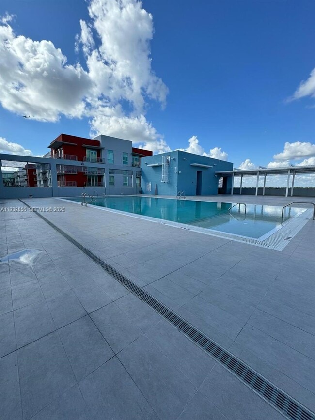 Building Photo - 7825 NW 107th Ave