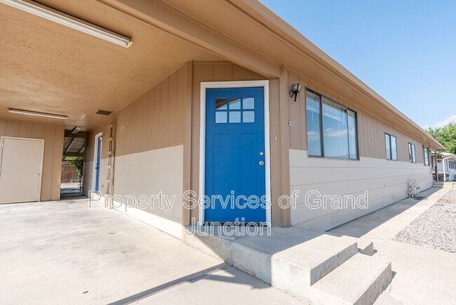 Building Photo - 3238-D 1/4 D 1/4 Rd