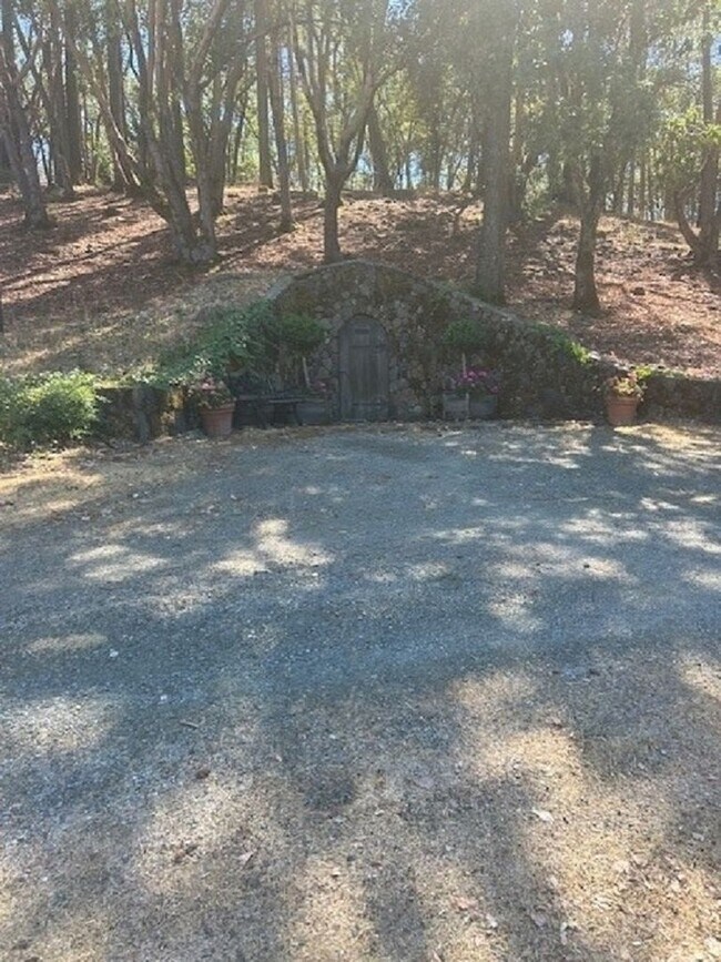 Building Photo - Charming Furnished Estate on Spring Mountain – St. Helena, CA