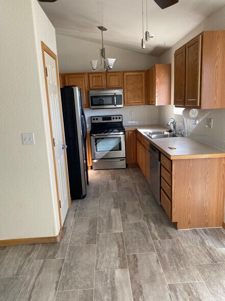 New Flooring - 3761 Mt Flora St