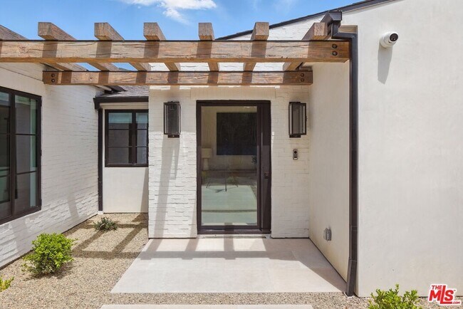 Building Photo - 6326 Trancas Canyon Rd