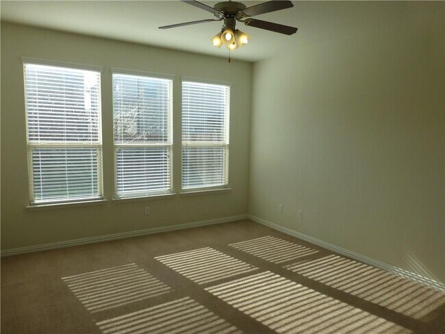 Building Photo - 16029 Hampton Bliss Trce