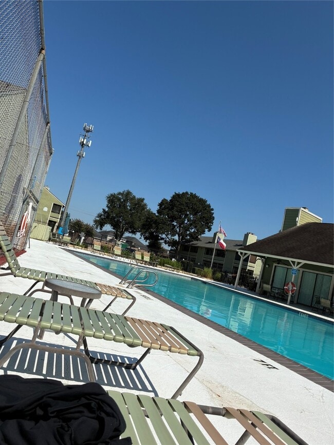 Building Photo - 14777 Wunderlich Dr