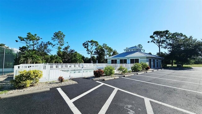 Building Photo - 8100 Memory Ln