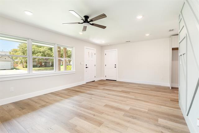 Building Photo - 13520 Glenside Dr