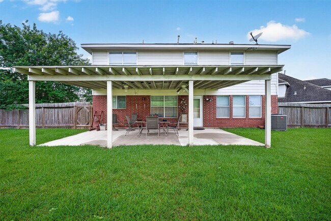 Building Photo - 12042 Clear Brook Oak St