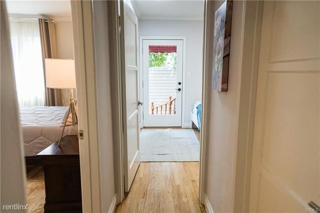 Building Photo - 3 br, 2 bath House - 8924 Olin St