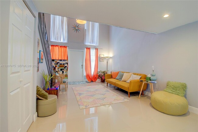 Building Photo - 6865 Bay Dr