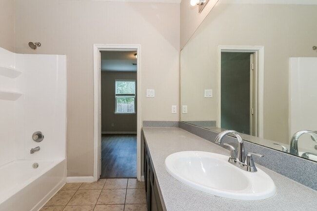 Building Photo - 13038 Rose Landing Dr