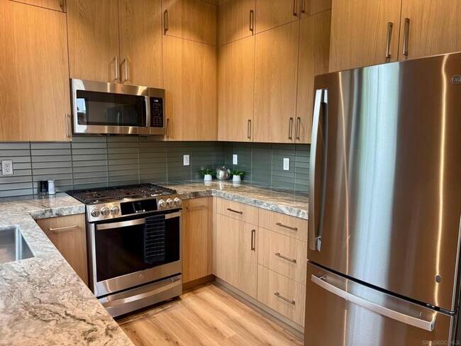 Building Photo - 8168 Paseo Del Ocaso