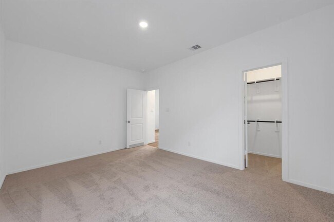 Building Photo - 13318 Rosemary Dr