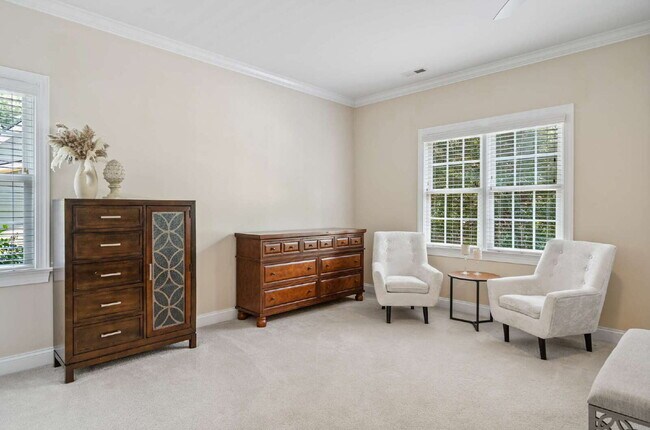 Building Photo - 4 Bed/3 Full Bath Furnished Home in Cary!