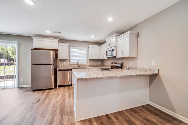 Building Photo - 505 Pine