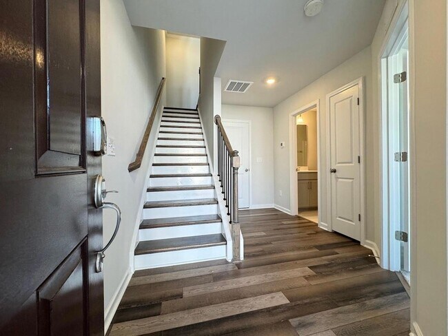 Building Photo - 1729 Barrett Run Trl