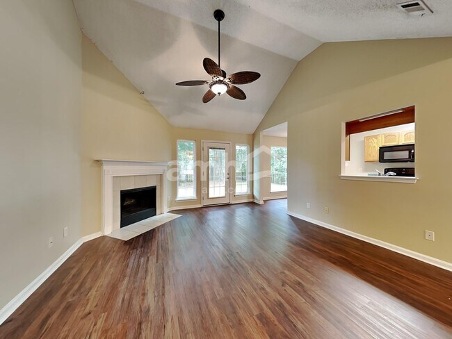 Building Photo - 388 Shady Oak Cir