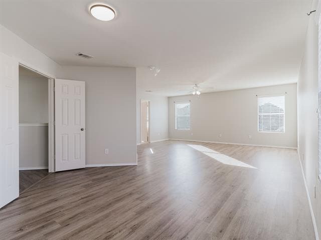 Building Photo - 4901 Thorn Hollow Dr