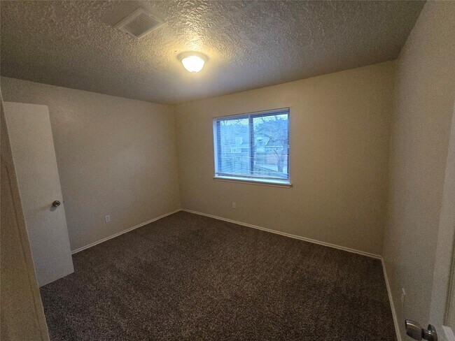 Building Photo - 19602 Cotton Creek Dr