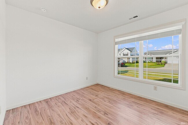Building Photo - 14072 Aloes Psge