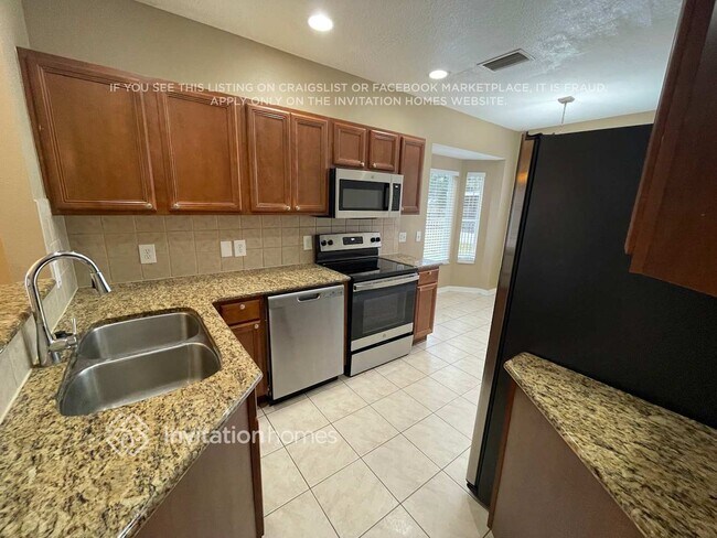 Building Photo - 30603 White Bird Ave