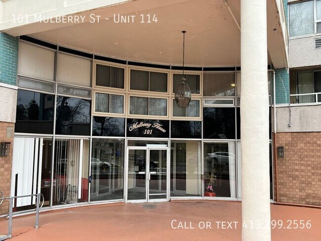 Primary Photo - Updated Two Bedroom Condo On Springfield's...