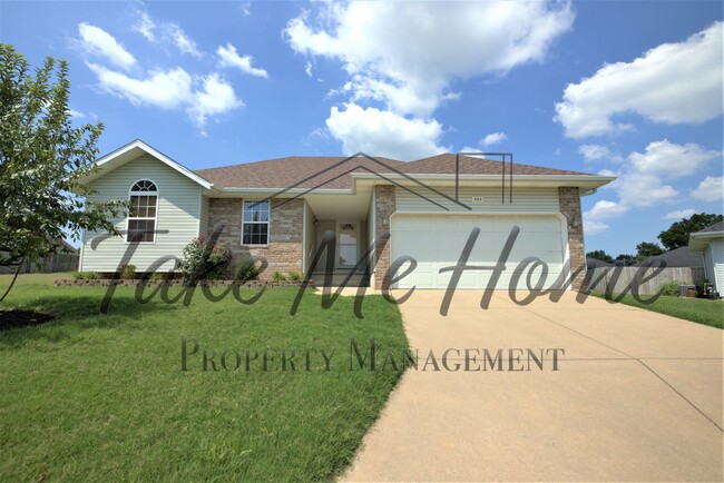 Primary Photo - 3 Bedroom in Nixa!