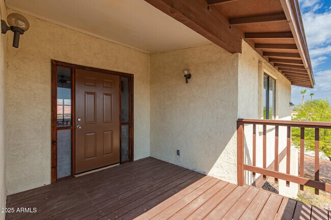 Building Photo - 15604 E Mustang Dr