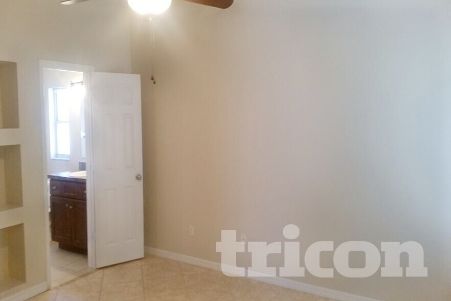 Building Photo - 11408 Kenley Cir